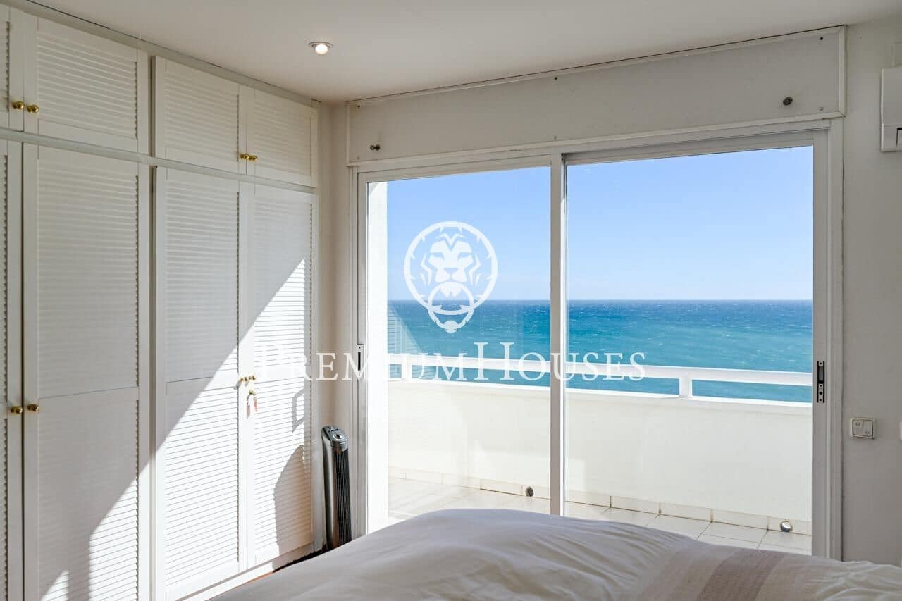 6 bedroom Villa for sale in Canet de Mar with pool garage - € 1,200,000 (Ref: 9599528)