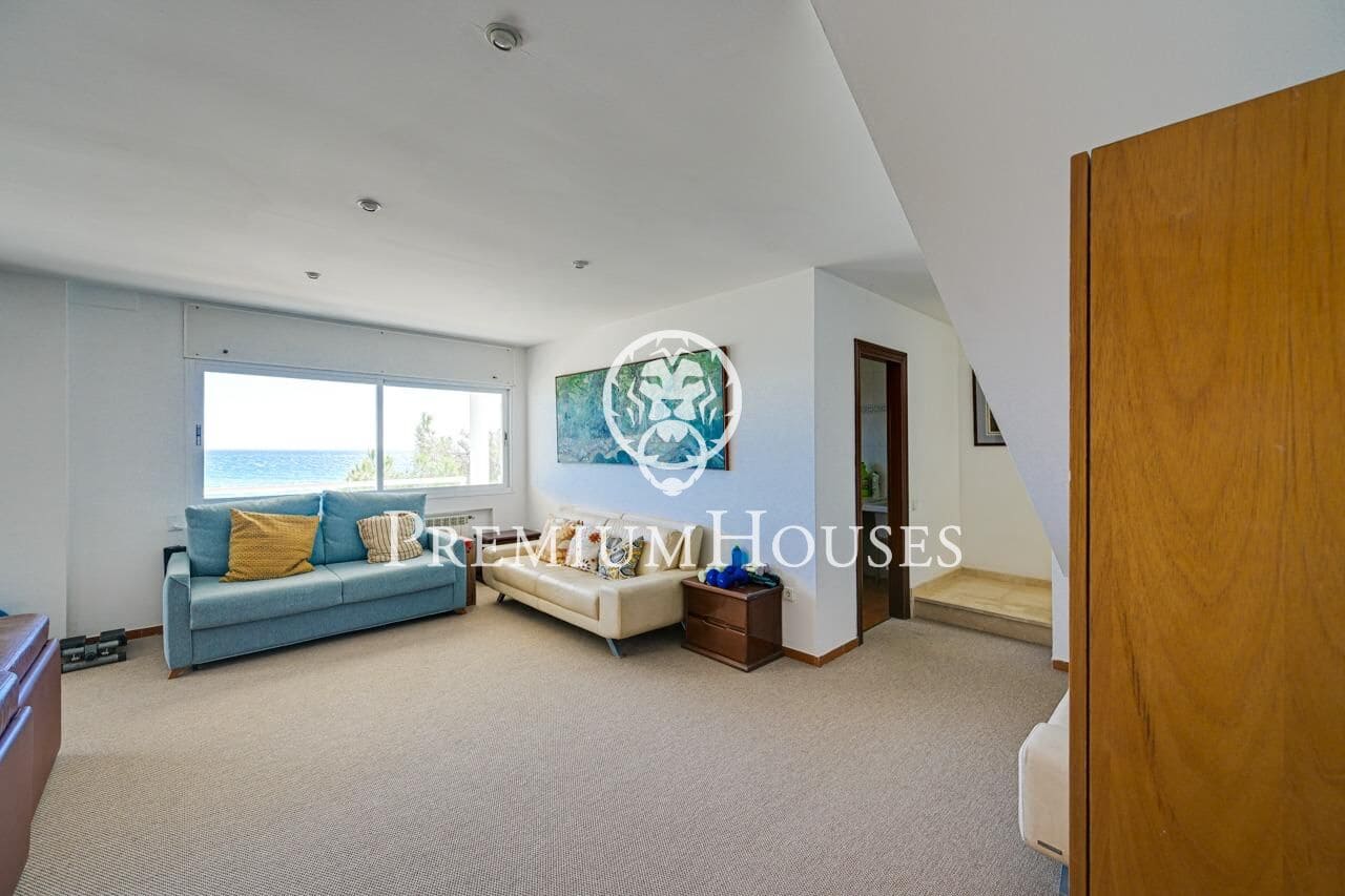 6 bedroom Villa for sale in Canet de Mar with pool garage - € 1,200,000 (Ref: 9599528)