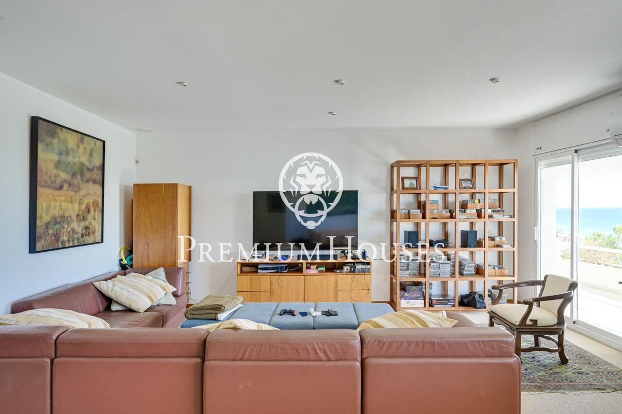 6 bedroom Villa for sale in Canet de Mar with pool garage - € 1,200,000 (Ref: 9599528)