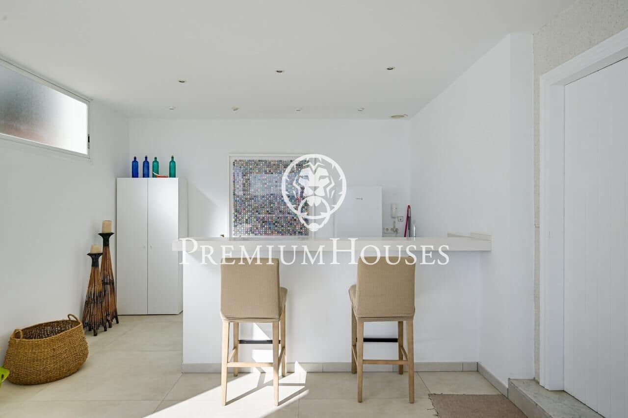 6 bedroom Villa for sale in Canet de Mar with pool garage - € 1,200,000 (Ref: 9599528)