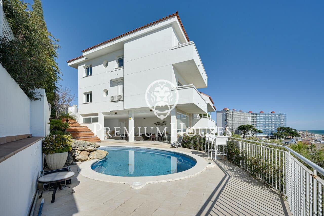 6 bedroom Villa for sale in Canet de Mar with pool garage - € 1,200,000 (Ref: 9599528)