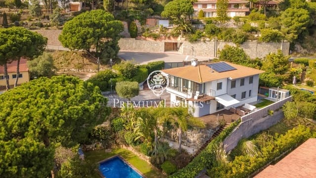 5 sypialnia Willa na sprzedaż w Cabrils z basenem - 1 250 000 € (Ref: 9627491)