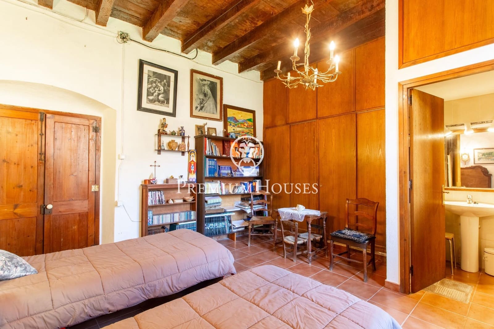 Chalet de 6 habitaciones en Sant Andreu de Llavaneres en venta con piscina - 1.450.000 € (Ref: 9629963)