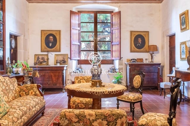 6 sypialnia Willa na sprzedaż w Sant Andreu de Llavaneres z basenem - 1 450 000 € (Ref: 9629963)