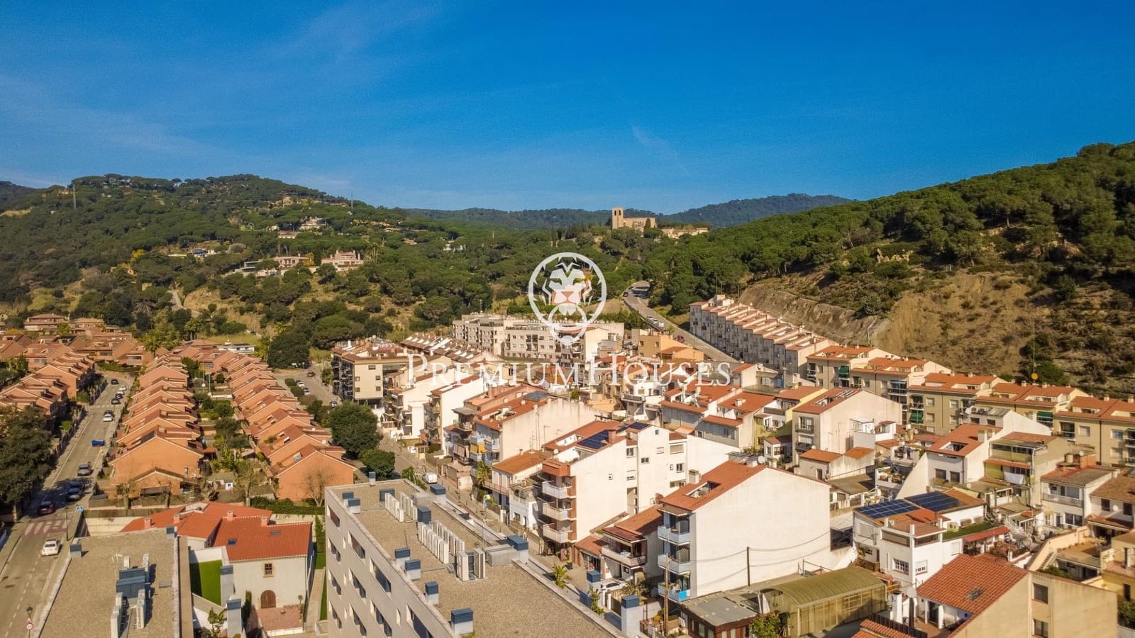 Chalet de 6 habitaciones en Sant Andreu de Llavaneres en venta con piscina - 1.450.000 € (Ref: 9629963)