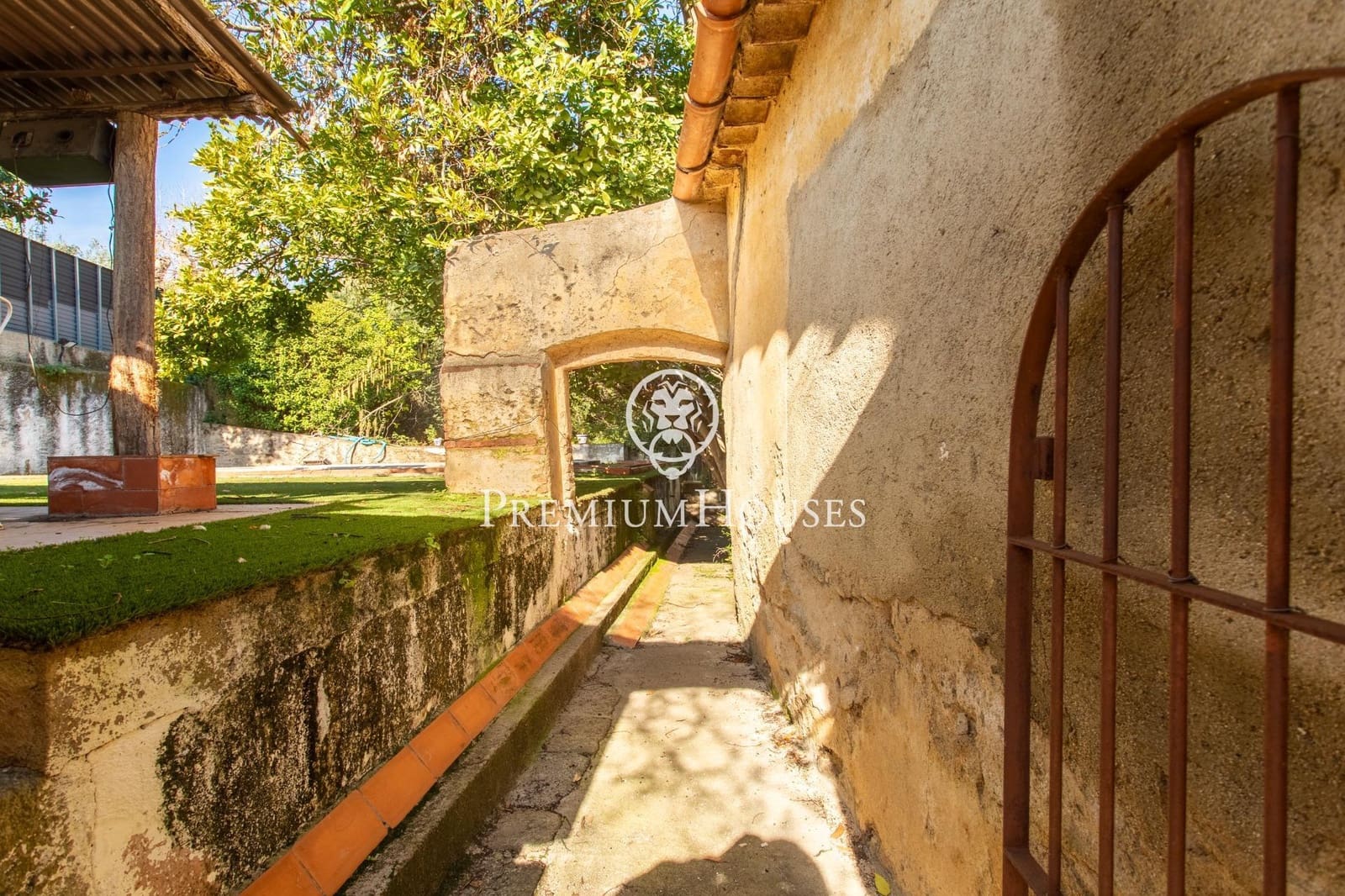 Chalet de 6 habitaciones en Sant Andreu de Llavaneres en venta con piscina - 1.450.000 € (Ref: 9629963)