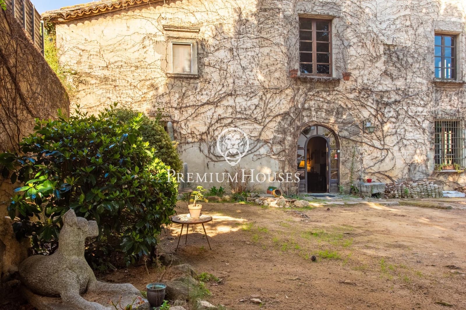 Chalet de 6 habitaciones en Sant Andreu de Llavaneres en venta con piscina - 1.450.000 € (Ref: 9629963)