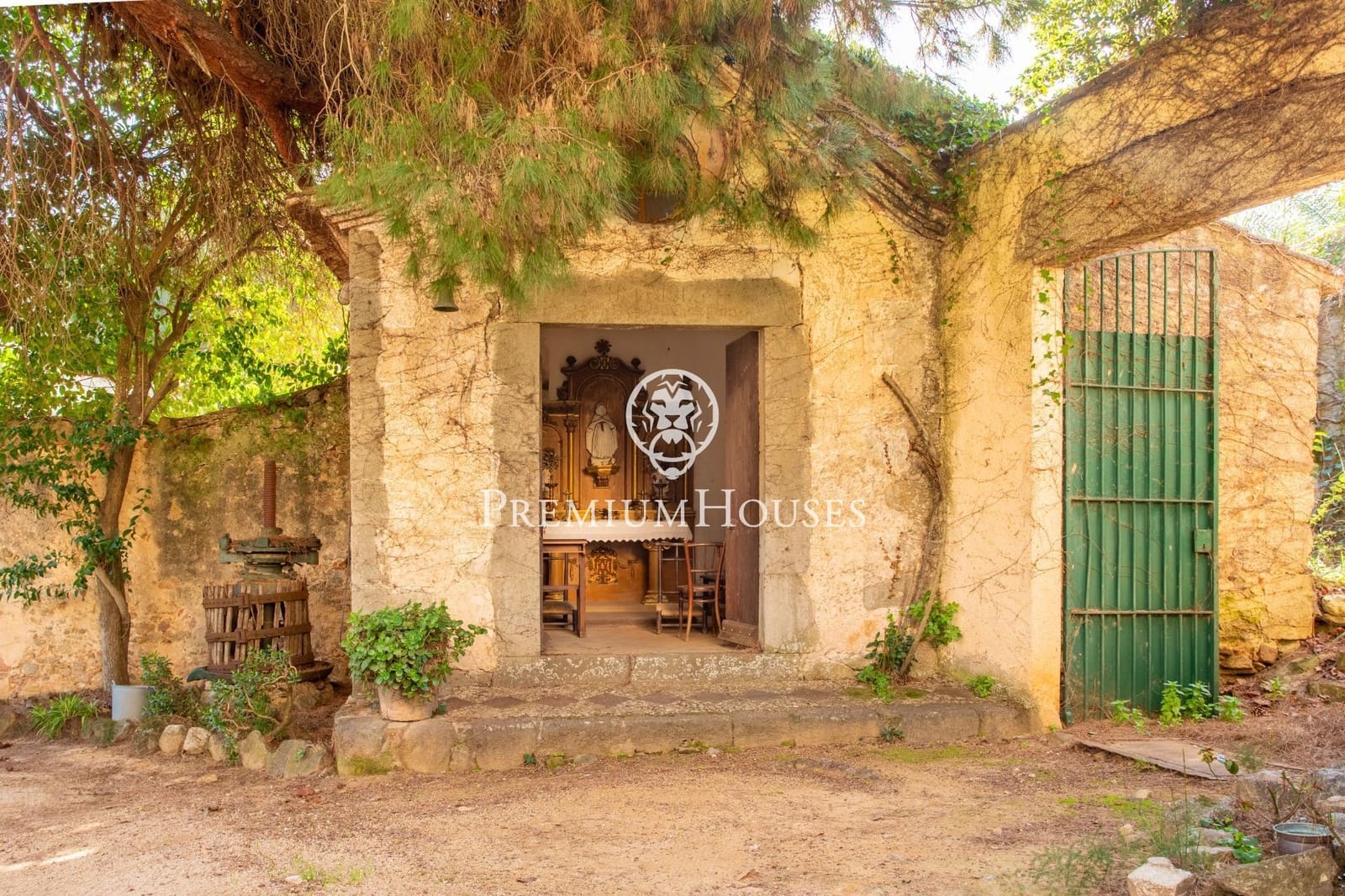 Chalet de 6 habitaciones en Sant Andreu de Llavaneres en venta con piscina - 1.450.000 € (Ref: 9629963)