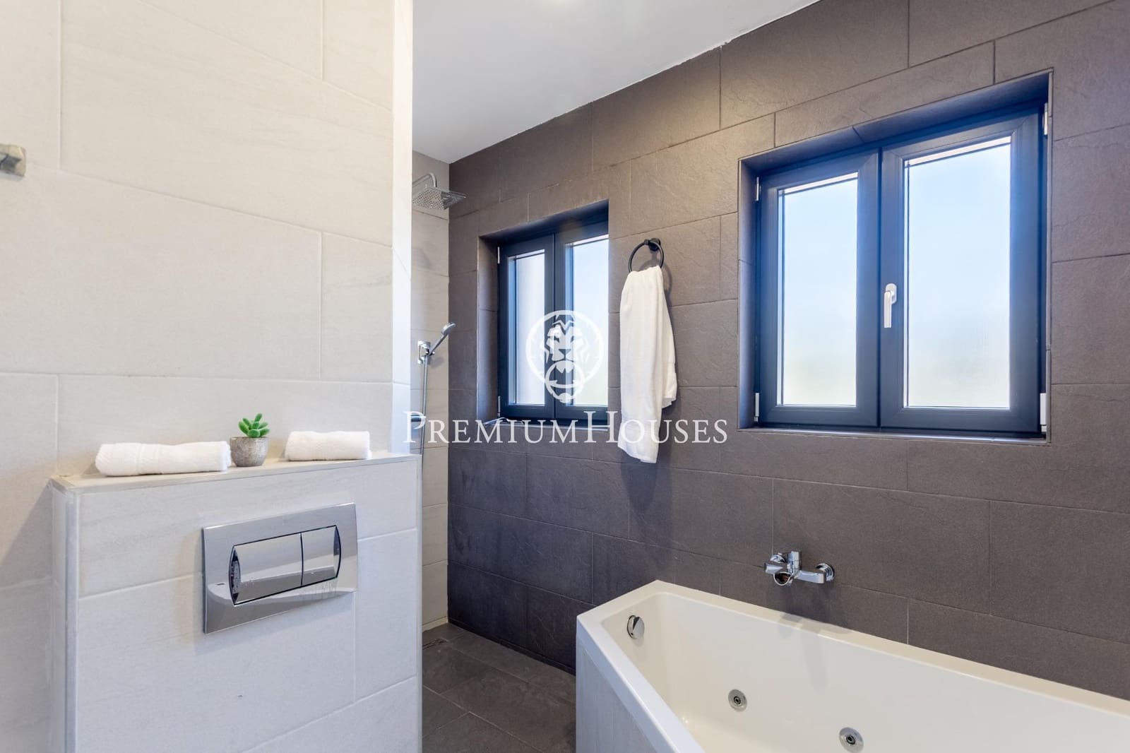 7 makuuhuone Huvila myytävänä paikassa Arenys de Munt mukana uima-altaan - 1 850 000 € (Ref: 9629964)