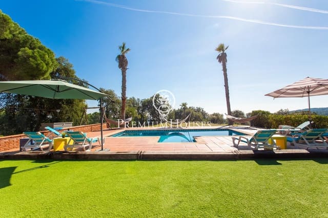 7 makuuhuone Huvila myytävänä paikassa Arenys de Munt mukana uima-altaan - 1 850 000 € (Ref: 9629964)