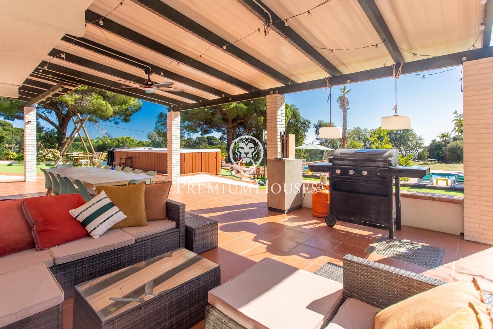 7 makuuhuone Huvila myytävänä paikassa Arenys de Munt mukana uima-altaan - 1 850 000 € (Ref: 9629964)