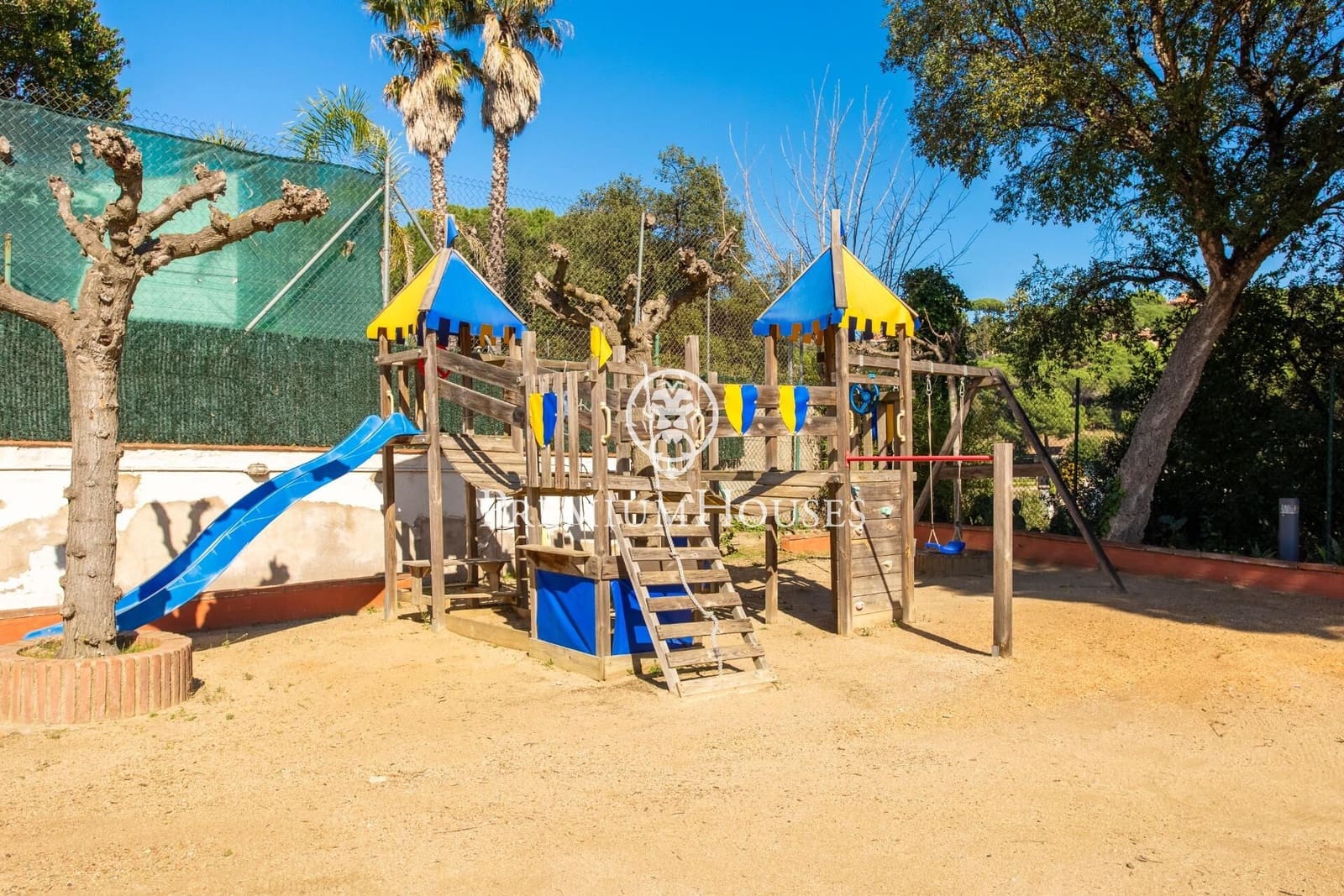 7 makuuhuone Huvila myytävänä paikassa Arenys de Munt mukana uima-altaan - 1 850 000 € (Ref: 9629964)