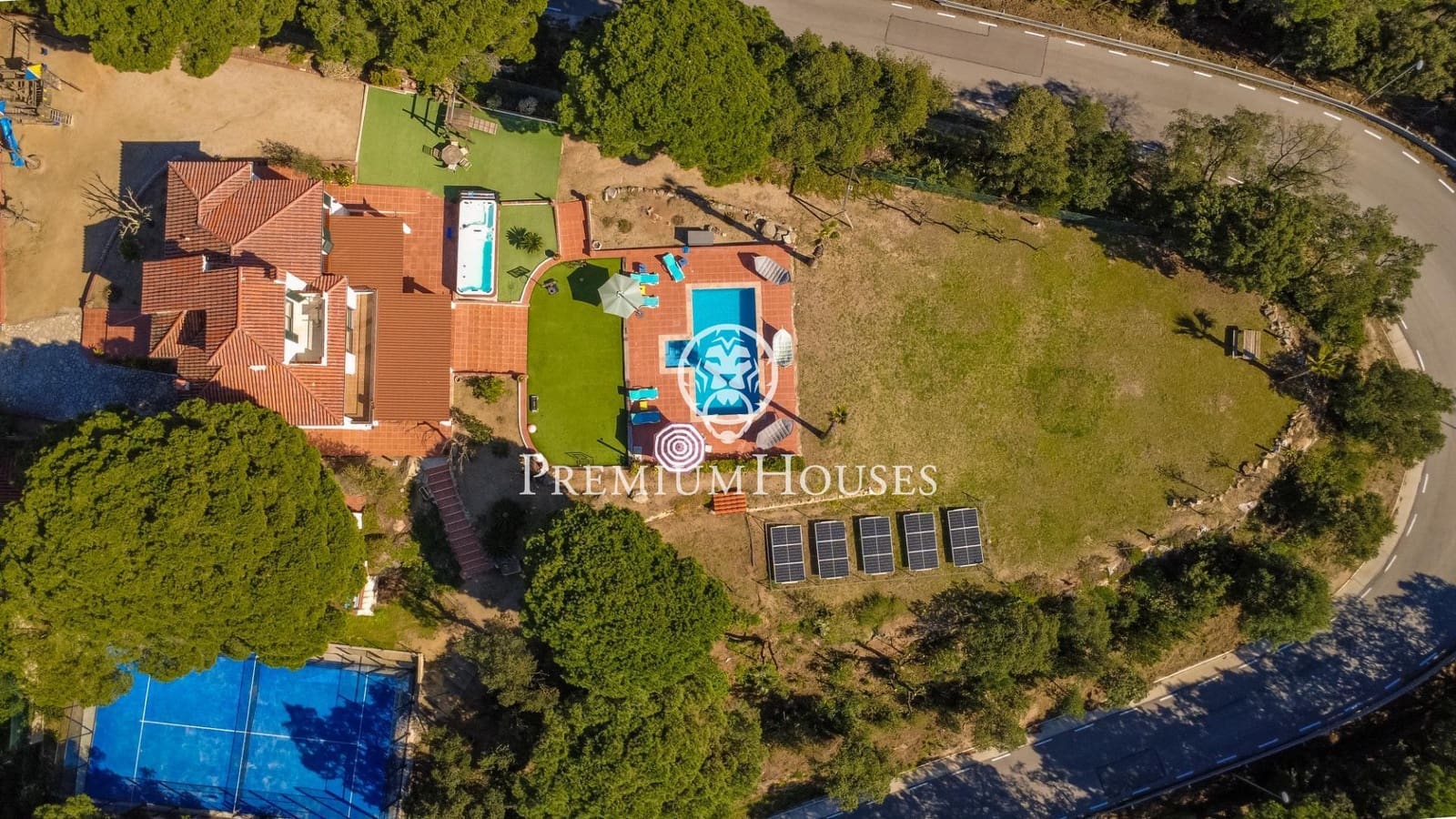 7 makuuhuone Huvila myytävänä paikassa Arenys de Munt mukana uima-altaan - 1 850 000 € (Ref: 9629964)