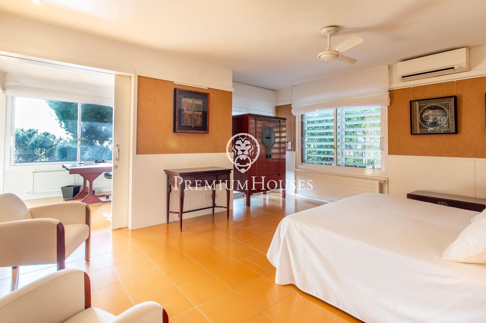 7 sypialnia Willa na sprzedaż w Sant Vicenc de Montalt z basenem garażem - 2 500 000 € (Ref: 9645007)