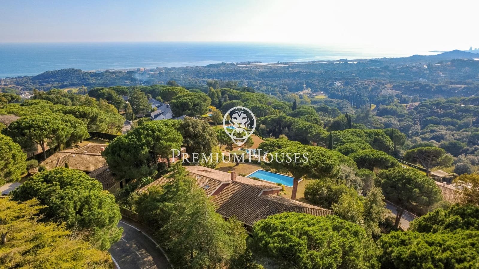 7 sypialnia Willa na sprzedaż w Sant Vicenc de Montalt z basenem garażem - 2 500 000 € (Ref: 9645007)