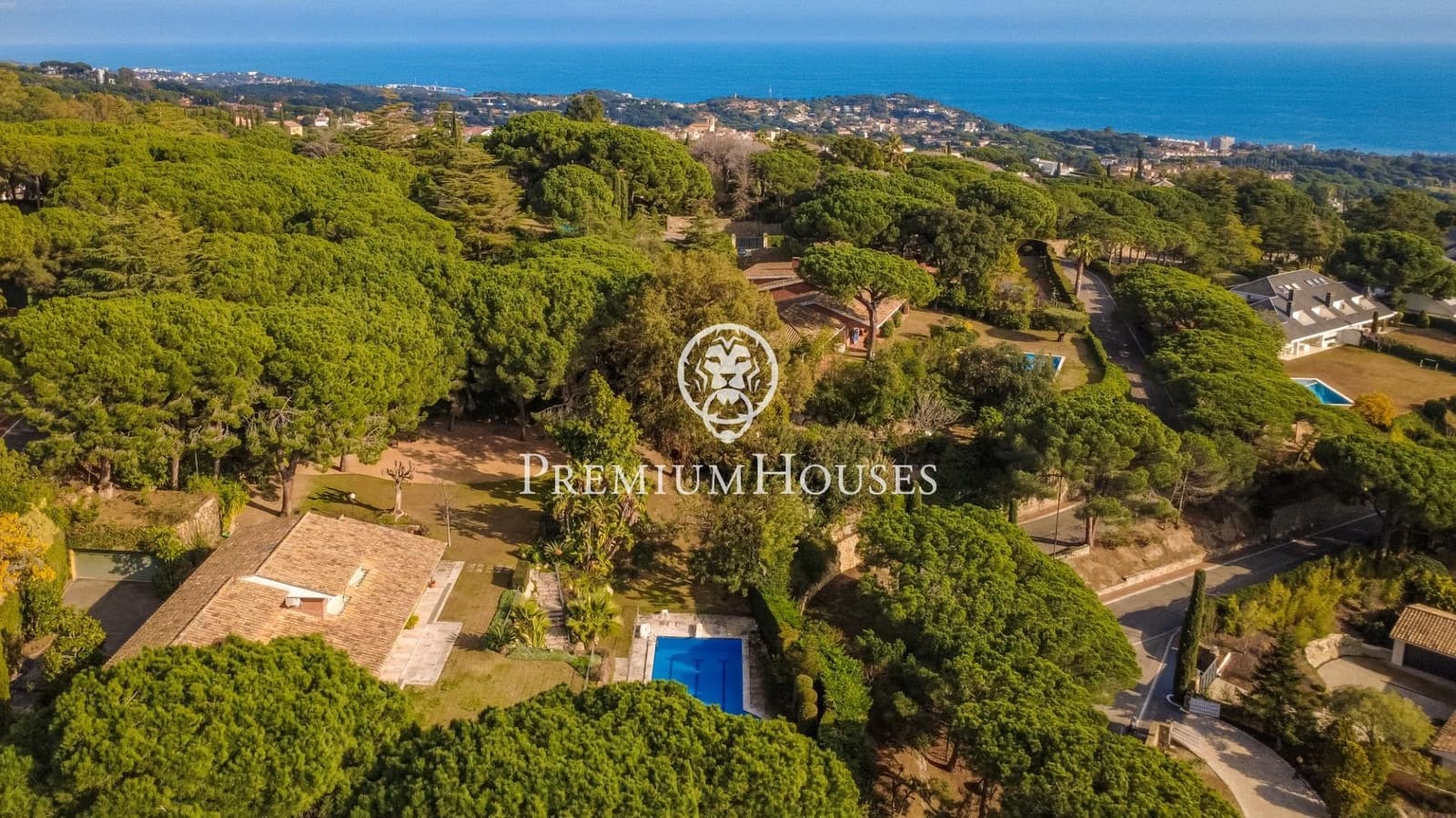 7 sypialnia Willa na sprzedaż w Sant Vicenc de Montalt z basenem garażem - 2 500 000 € (Ref: 9645007)