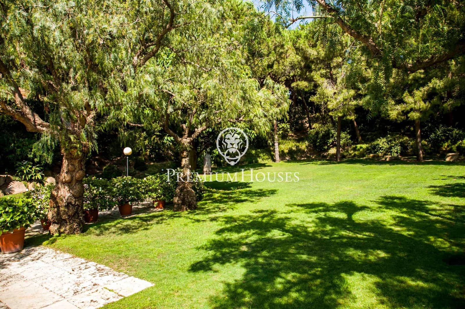 7 sypialnia Willa na sprzedaż w Sant Vicenc de Montalt z basenem garażem - 2 500 000 € (Ref: 9645007)