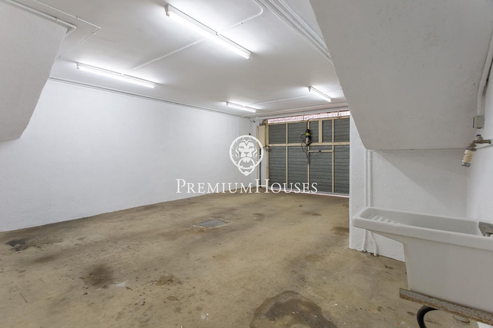 4 bedroom Terraced Villa for rent in Teia with pool garage - € 3,500 (Ref: 9648103)