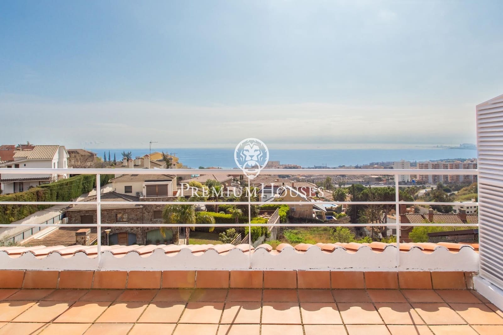 4 bedroom Terraced Villa for rent in Teia with pool garage - € 3,500 (Ref: 9648103)