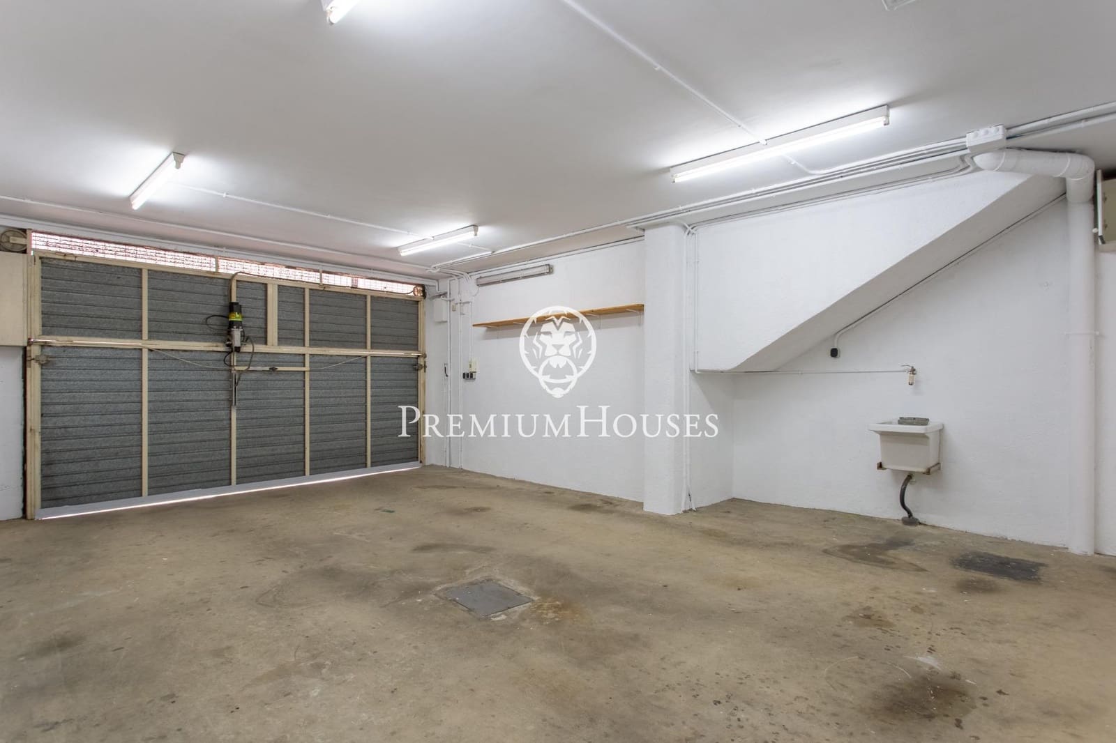 4 bedroom Terraced Villa for rent in Teia with pool garage - € 3,500 (Ref: 9648103)