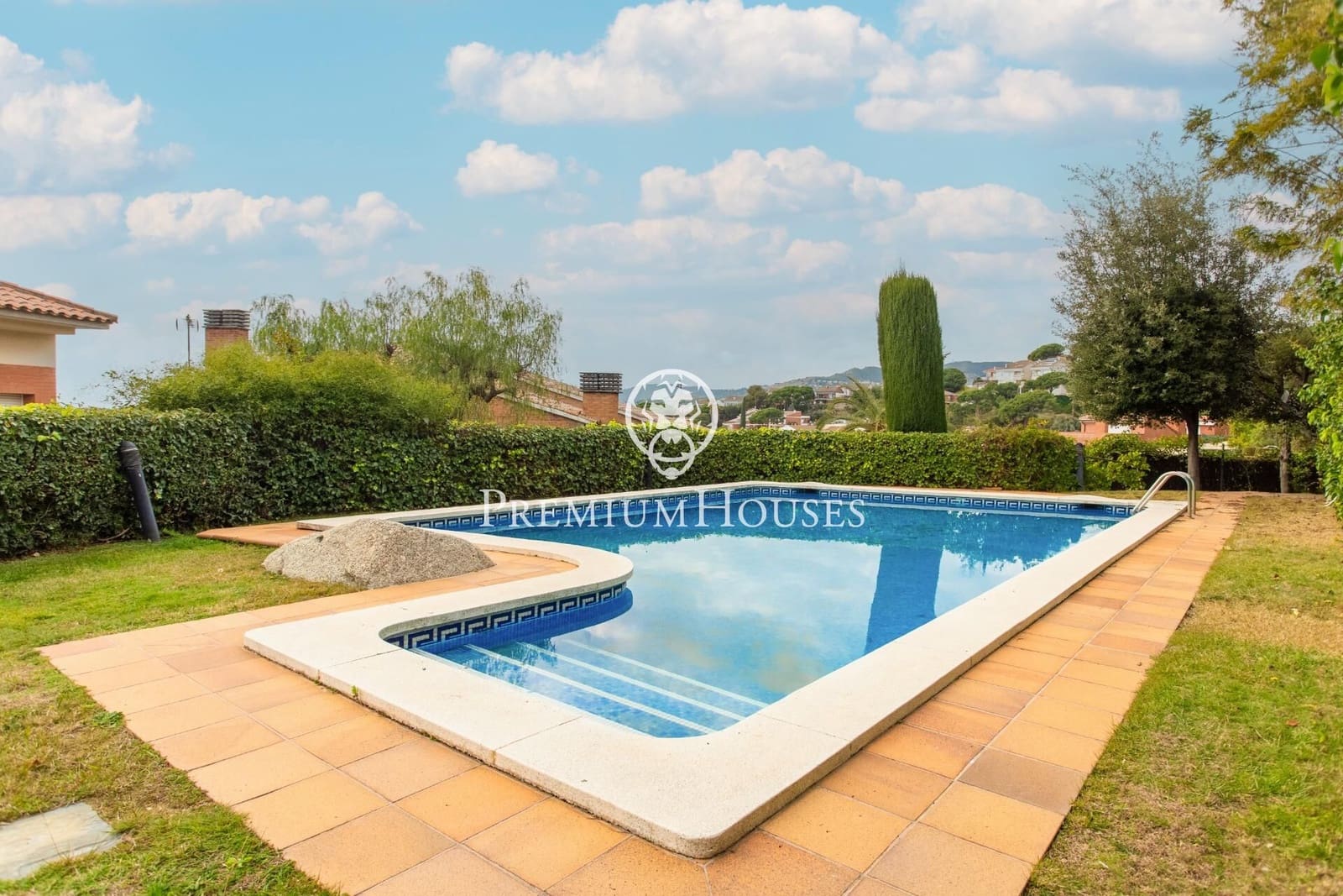 4 bedroom Terraced Villa for rent in Teia with pool garage - € 3,500 (Ref: 9648103)