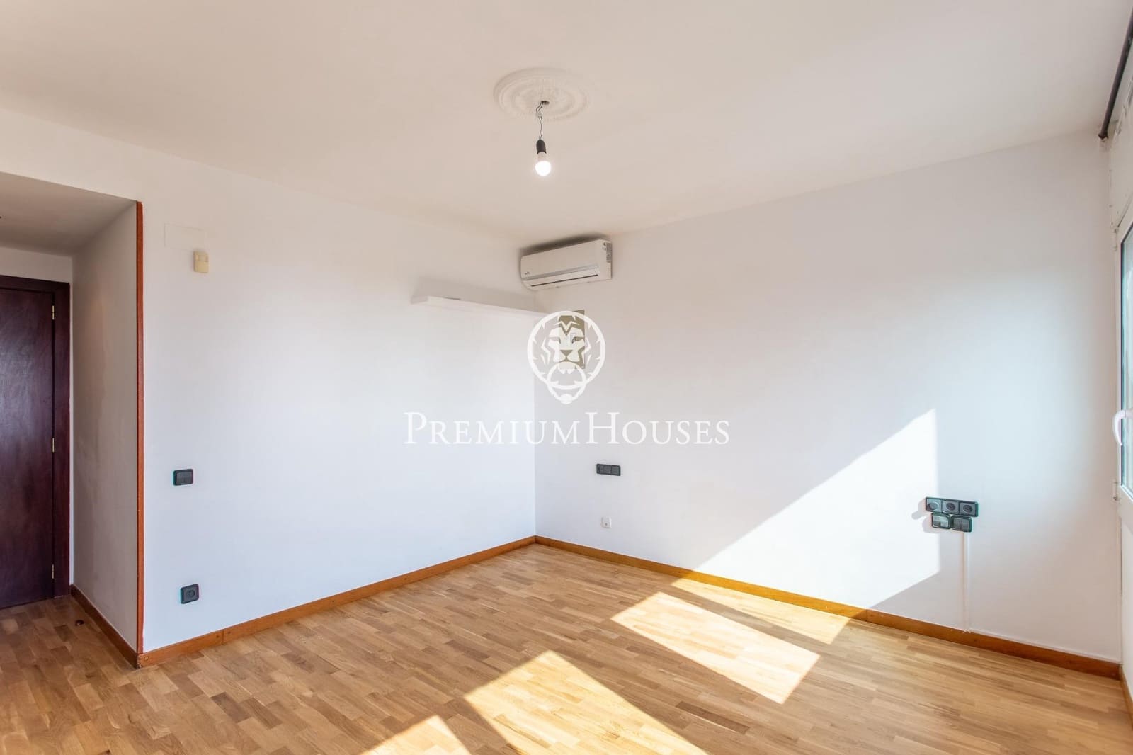 4 bedroom Terraced Villa for rent in Teia with pool garage - € 3,200 (Ref: 9648103)