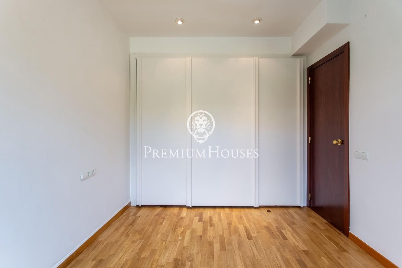 4 bedroom Terraced Villa for rent in Teia with pool garage - € 3,200 (Ref: 9648103)