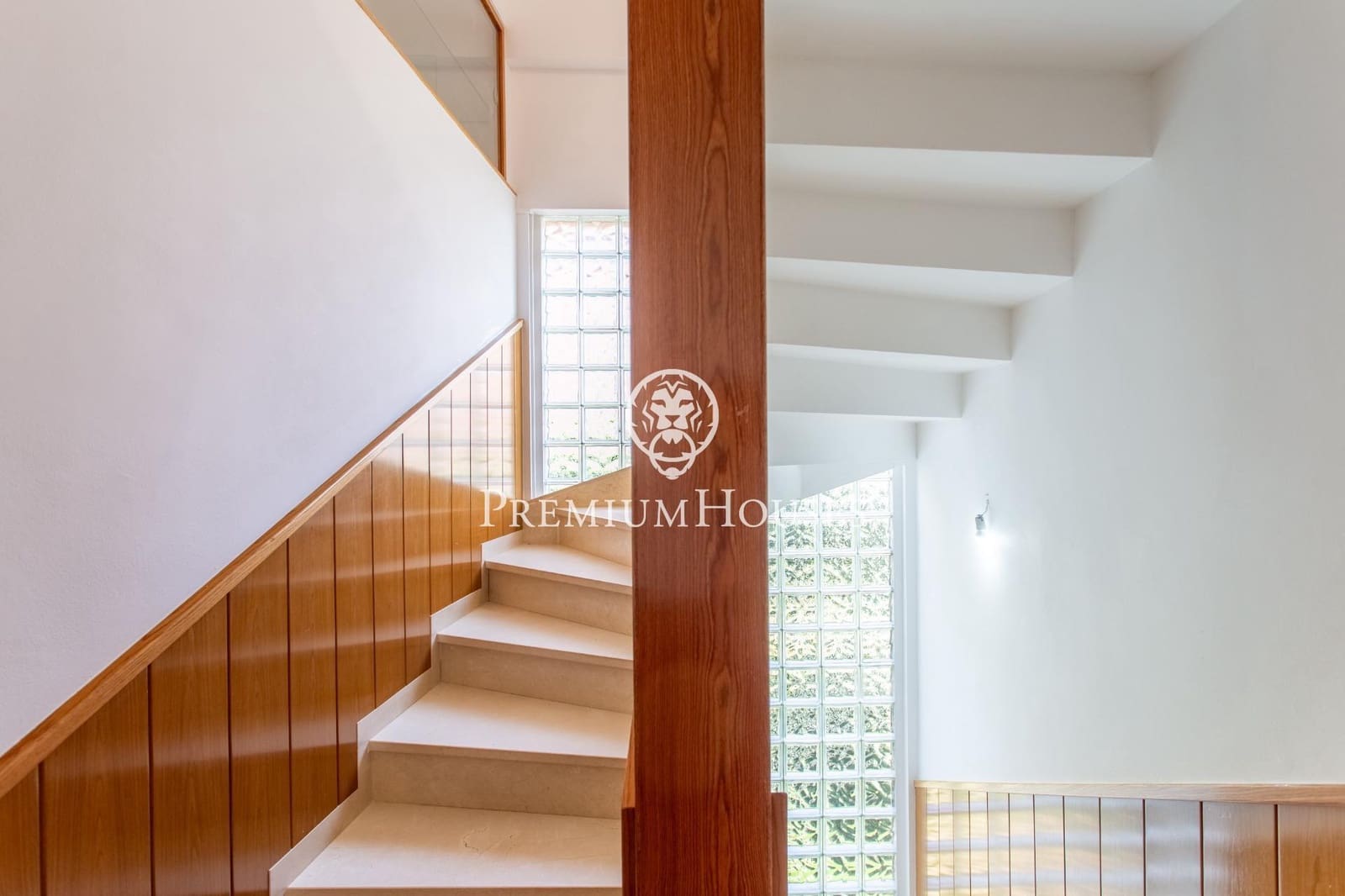 4 bedroom Terraced Villa for rent in Teia with pool garage - € 3,200 (Ref: 9648103)