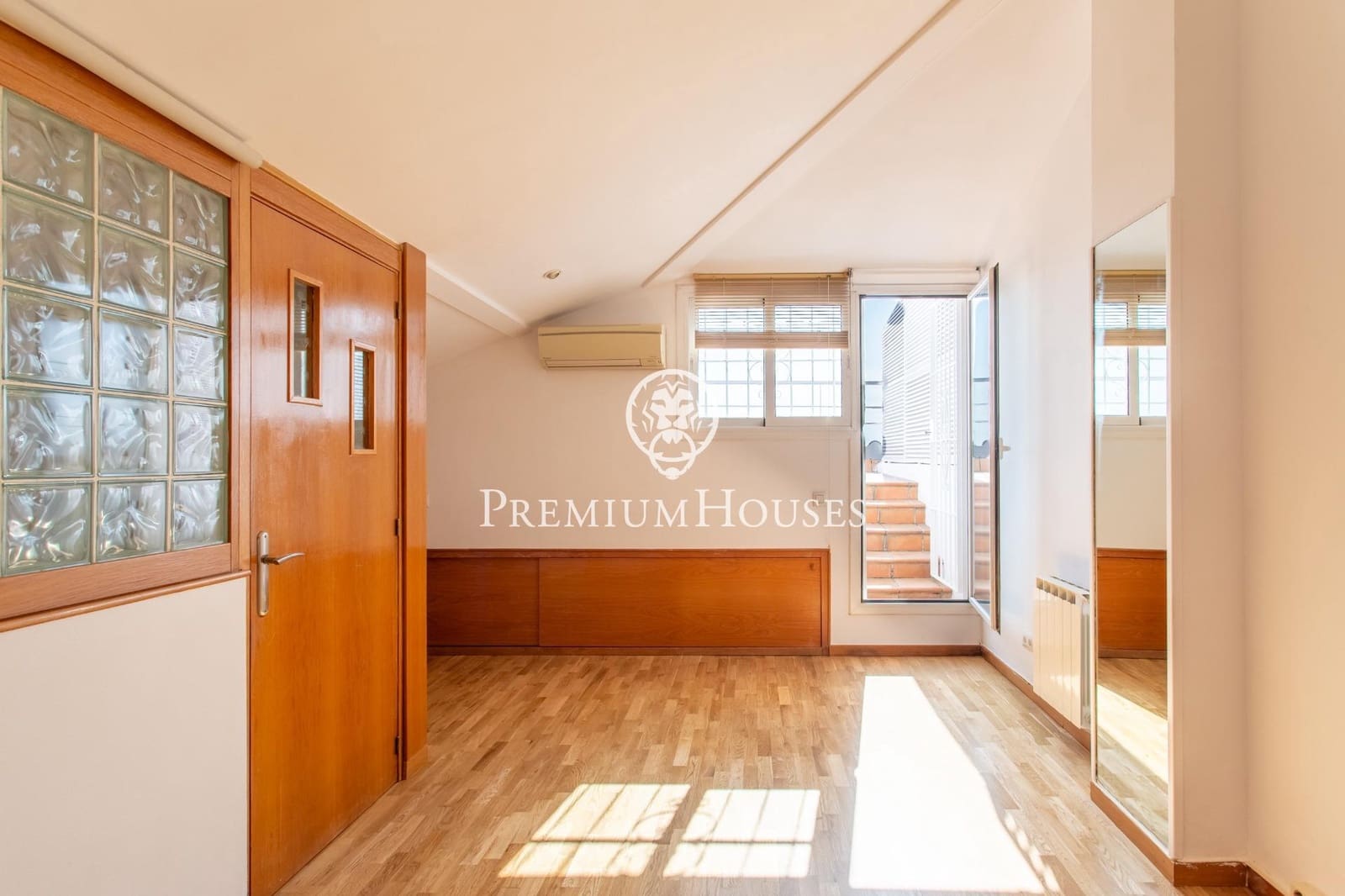 4 bedroom Terraced Villa for rent in Teia with pool garage - € 3,200 (Ref: 9648103)