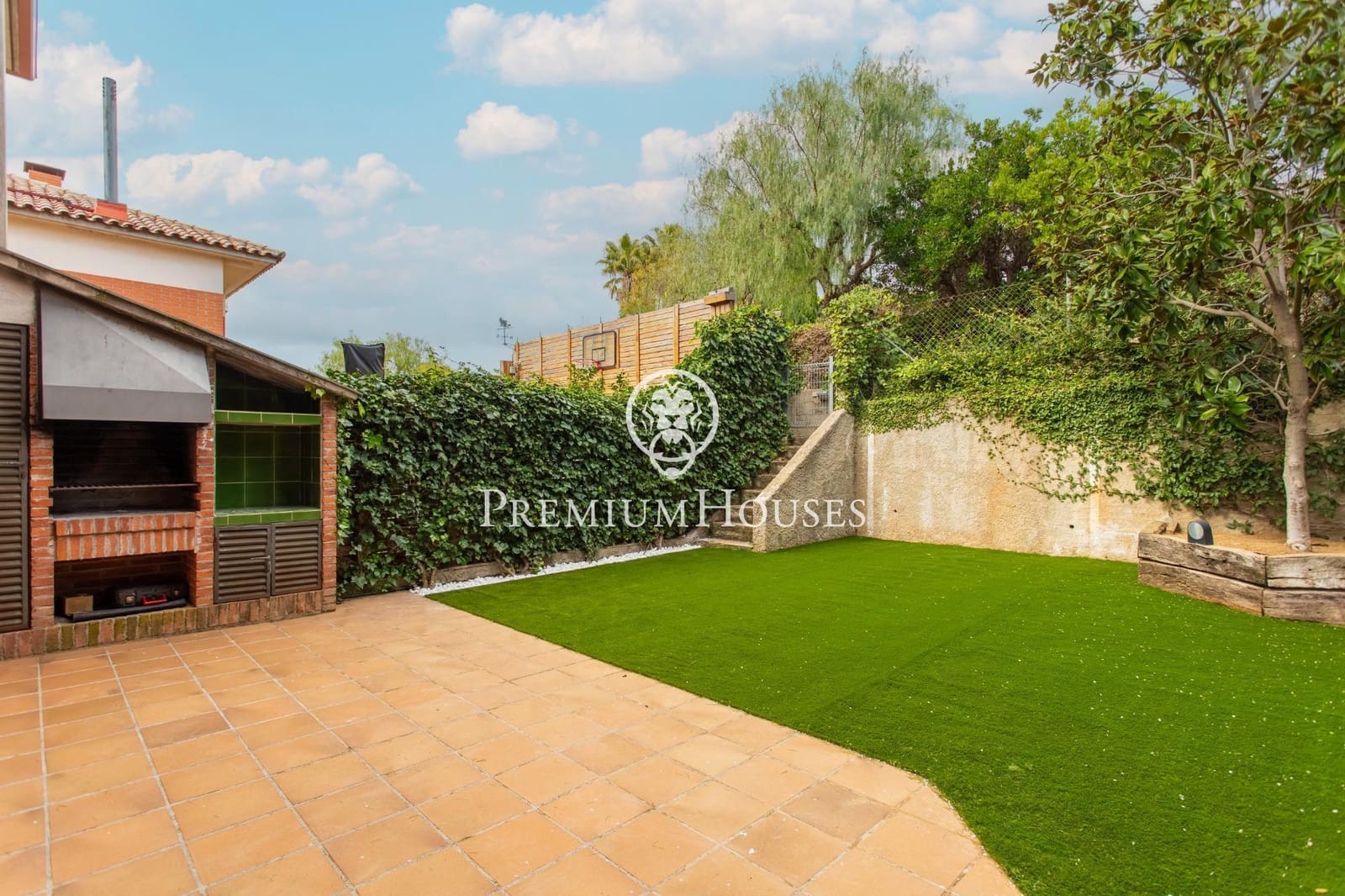 4 bedroom Terraced Villa for rent in Teia with pool garage - € 3,200 (Ref: 9648103)