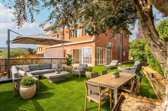 4 soverom Rekkehus til leie i Teià med svømmebasseng garasje - € 3 200 (Ref: 9648103)