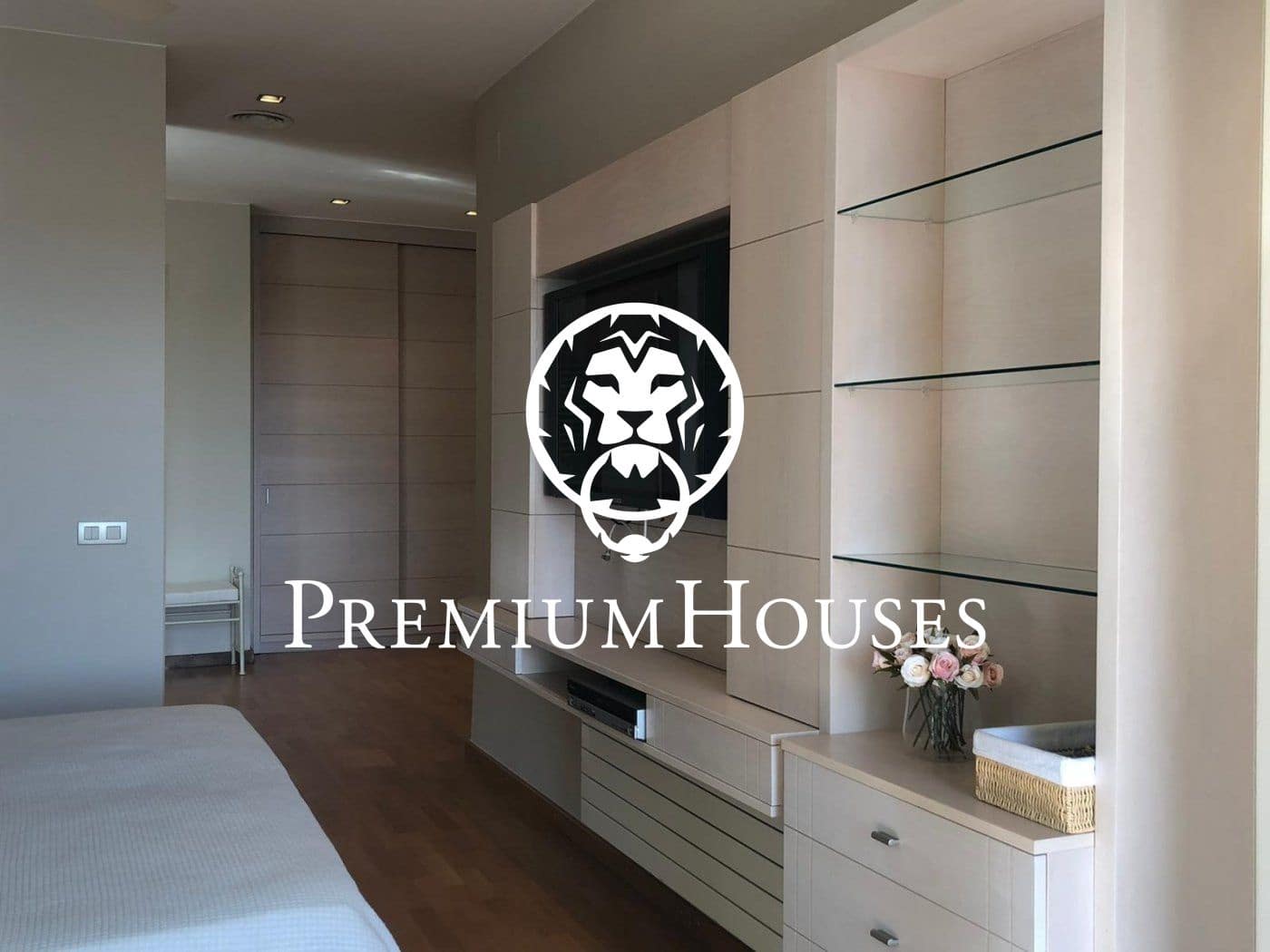 4 makuuhuone Huvila vuokrattavana paikassa Alella mukana uima-altaan - 4 000 € (Ref: 9648110)