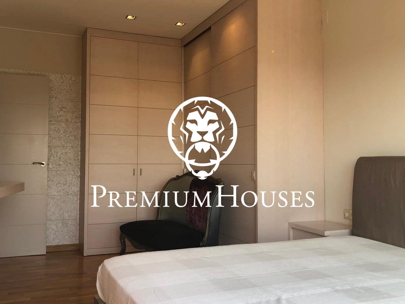 4 makuuhuone Huvila vuokrattavana paikassa Alella mukana uima-altaan - 4 000 € (Ref: 9648110)