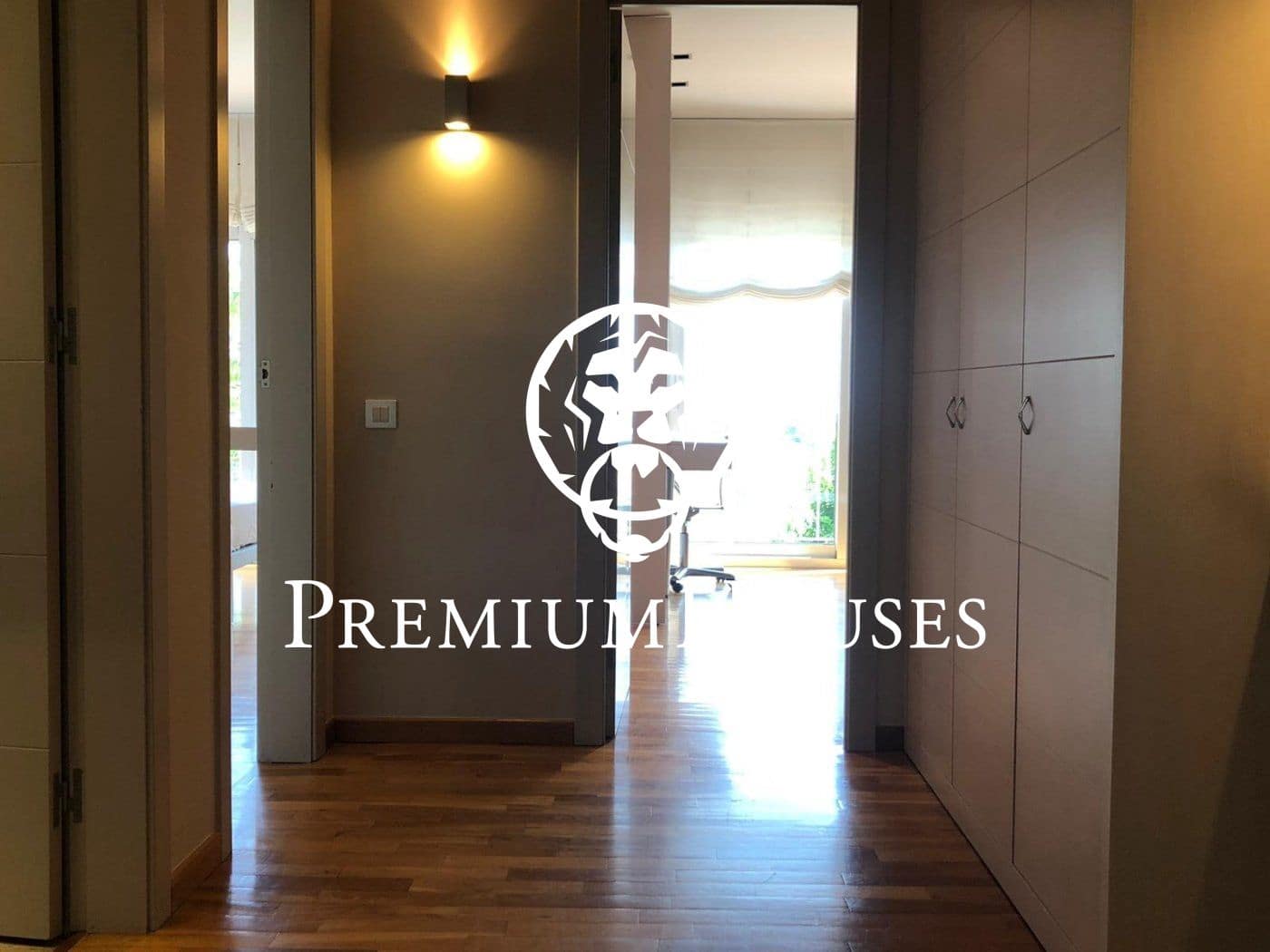 4 makuuhuone Huvila vuokrattavana paikassa Alella mukana uima-altaan - 4 000 € (Ref: 9648110)