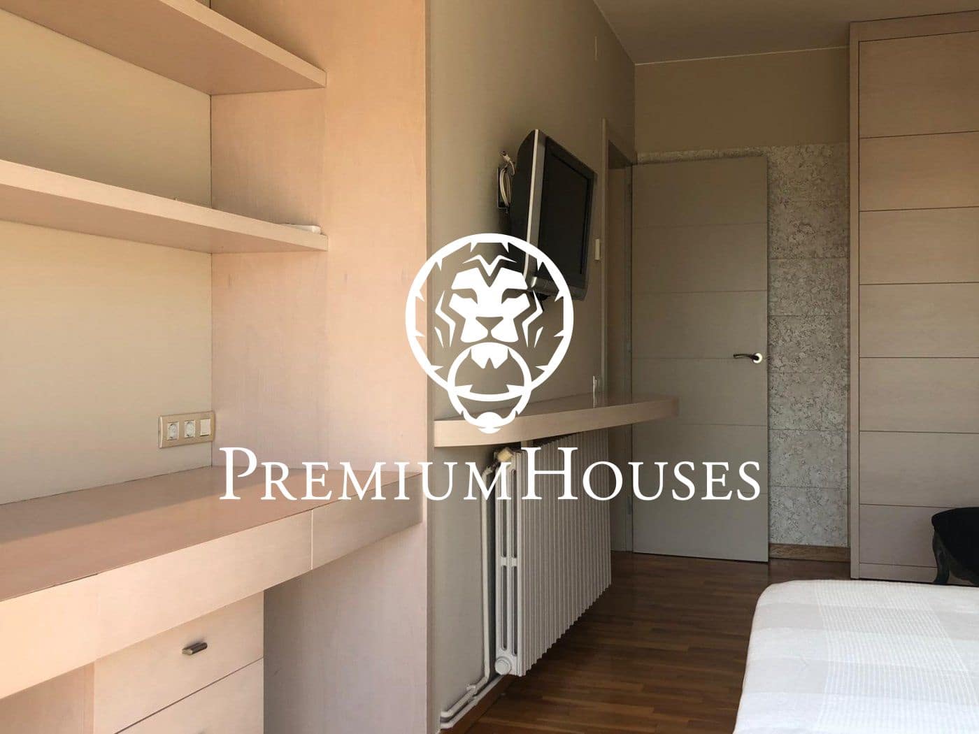 4 makuuhuone Huvila vuokrattavana paikassa Alella mukana uima-altaan - 4 000 € (Ref: 9648110)