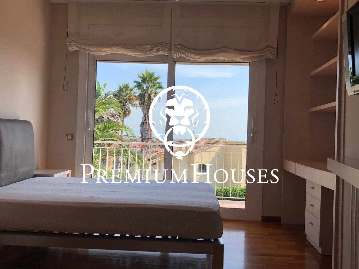 4 makuuhuone Huvila vuokrattavana paikassa Alella mukana uima-altaan - 4 000 € (Ref: 9648110)