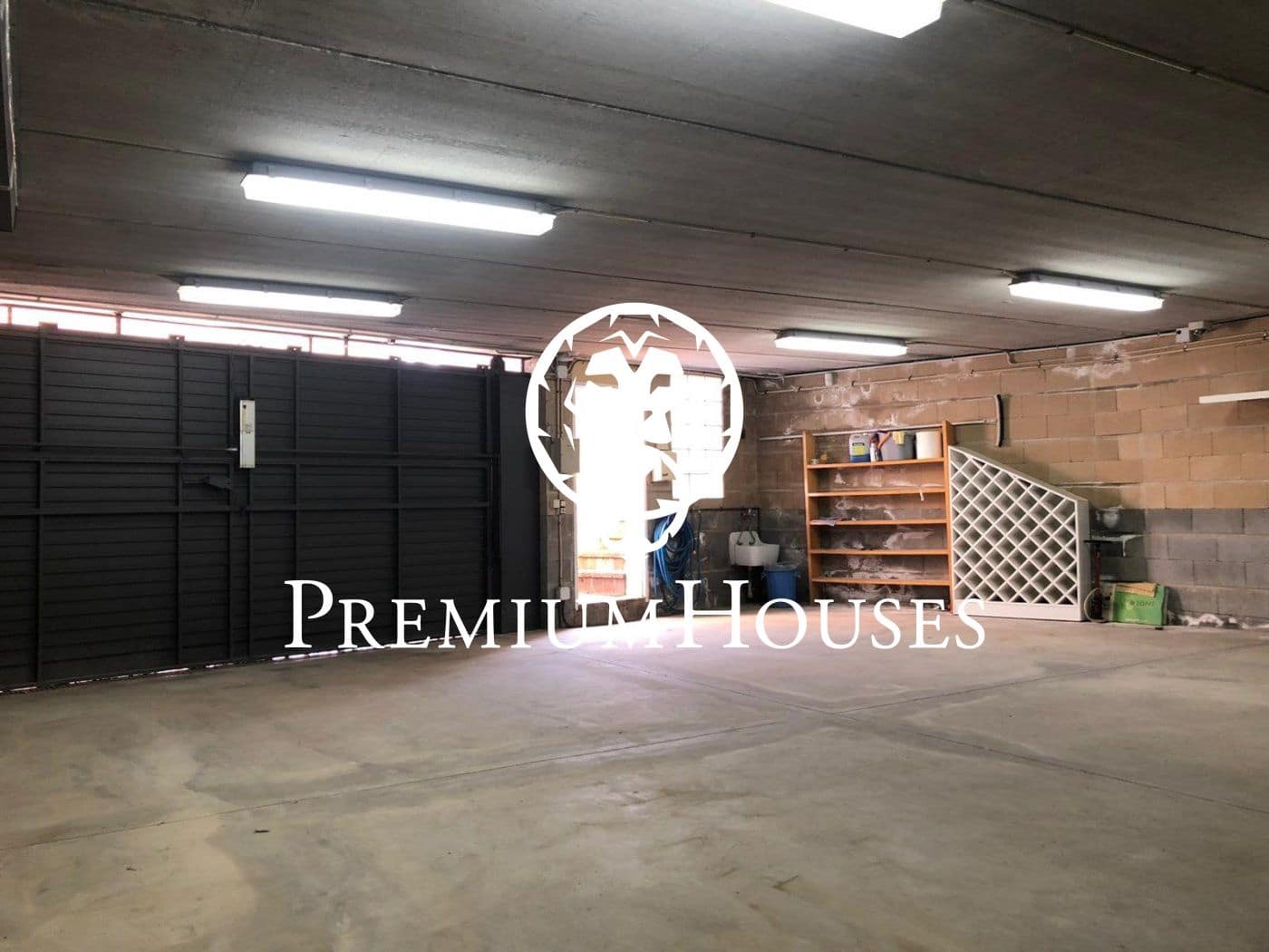 4 makuuhuone Huvila vuokrattavana paikassa Alella mukana uima-altaan - 4 000 € (Ref: 9648110)