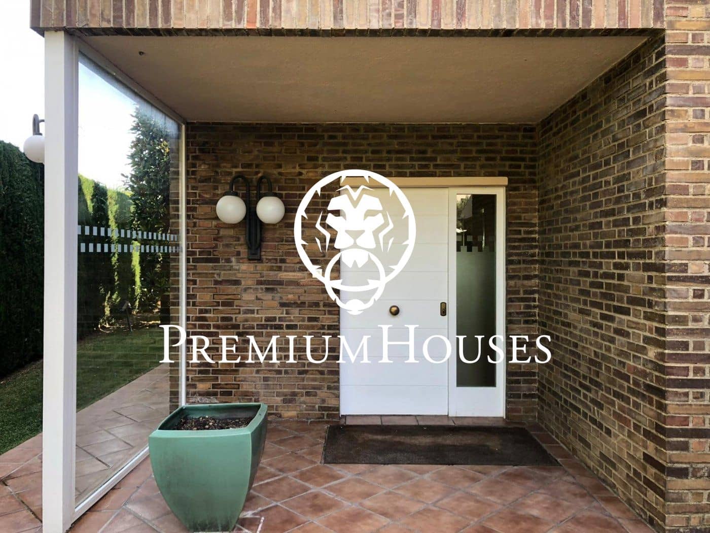 4 makuuhuone Huvila vuokrattavana paikassa Alella mukana uima-altaan - 4 000 € (Ref: 9648110)