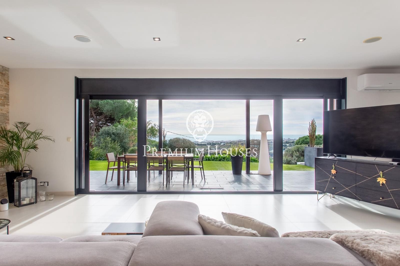 5 chambre Villa/Maison à vendre à Cabrils avec piscine garage - 1 750 000 € (Ref: 9648111)