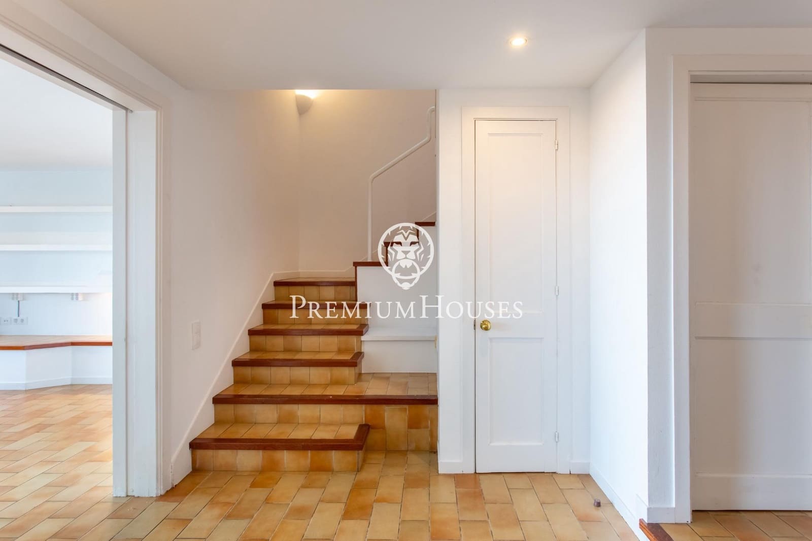 5 sypialnia Dom szeregowy na sprzedaż w Sant Vicenc de Montalt z basenem garażem - 950 000 € (Ref: 9651963)