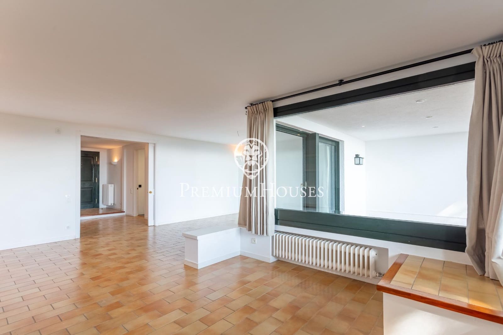 5 sypialnia Dom szeregowy na sprzedaż w Sant Vicenc de Montalt z basenem garażem - 950 000 € (Ref: 9651963)