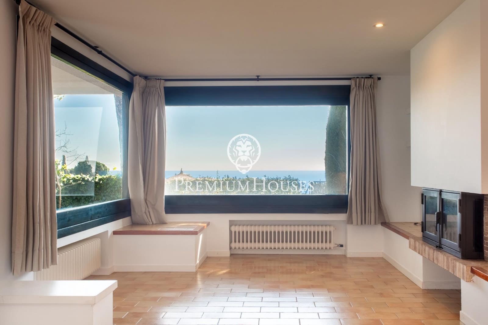 5 sypialnia Dom szeregowy na sprzedaż w Sant Vicenc de Montalt z basenem garażem - 950 000 € (Ref: 9651963)