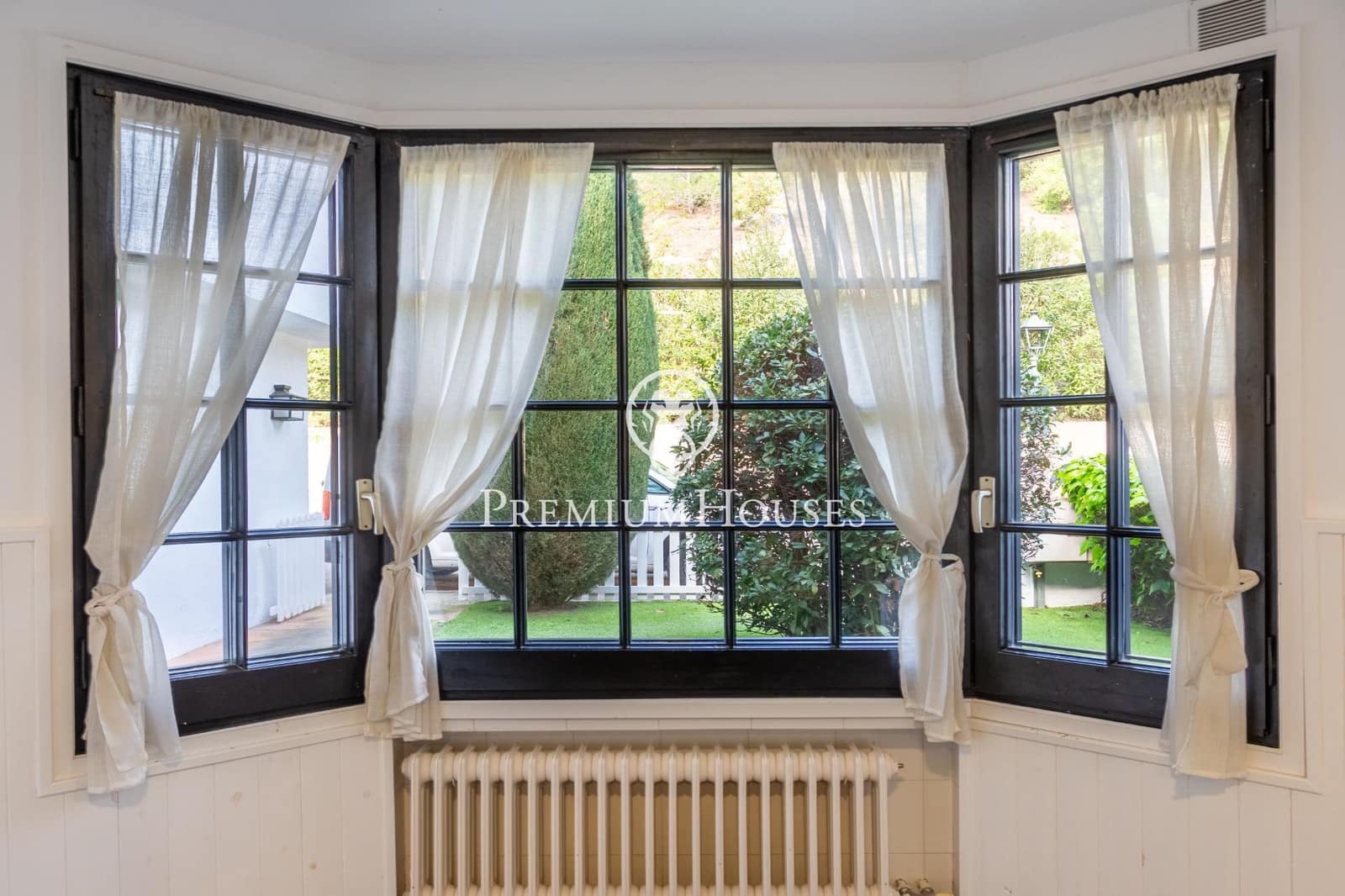 5 sypialnia Dom szeregowy na sprzedaż w Sant Vicenc de Montalt z basenem garażem - 950 000 € (Ref: 9651963)