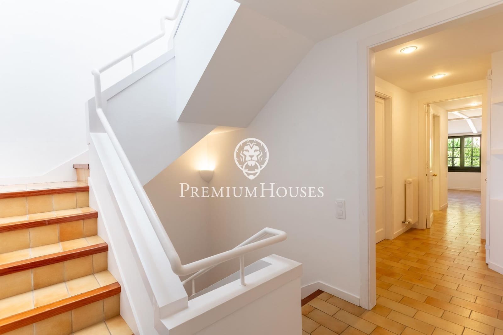 5 sypialnia Dom szeregowy na sprzedaż w Sant Vicenc de Montalt z basenem garażem - 950 000 € (Ref: 9651963)