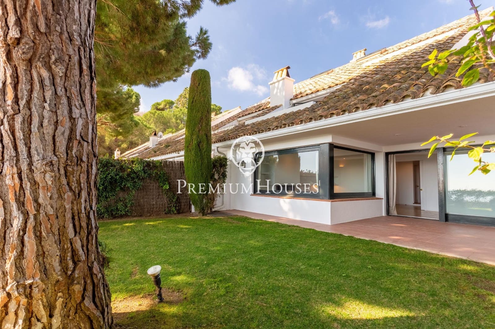 5 sypialnia Dom szeregowy na sprzedaż w Sant Vicenc de Montalt z basenem garażem - 950 000 € (Ref: 9651963)