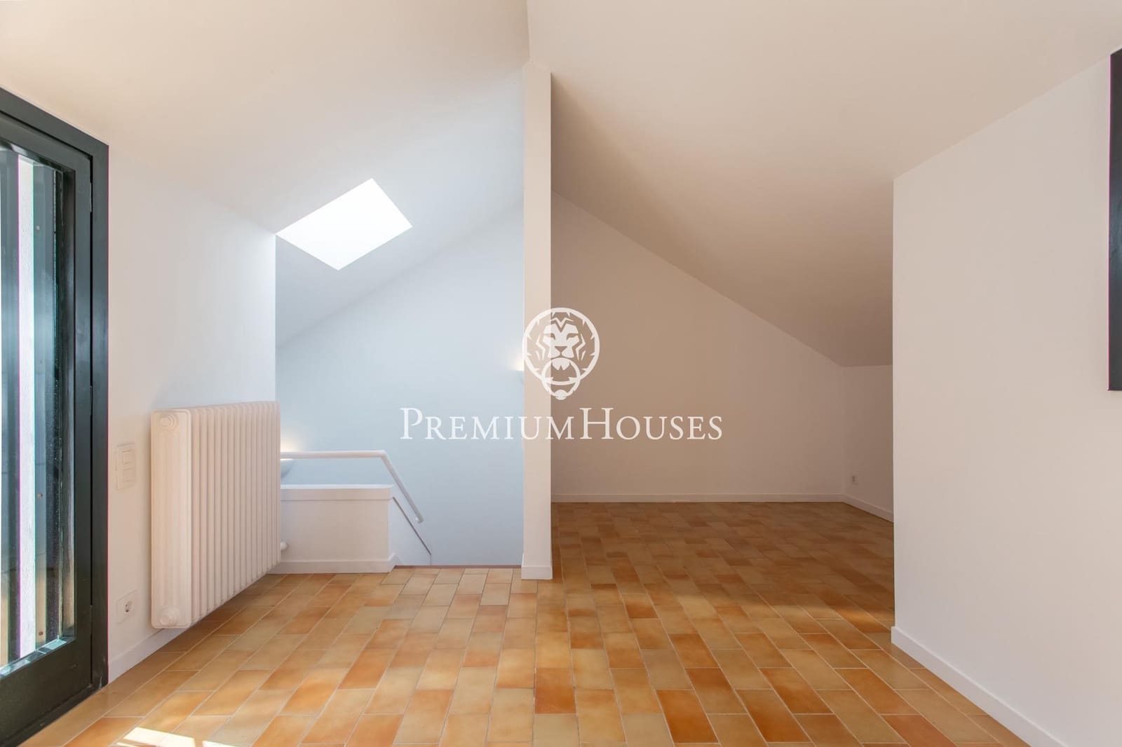 5 sypialnia Dom szeregowy na sprzedaż w Sant Vicenc de Montalt z basenem garażem - 950 000 € (Ref: 9651963)