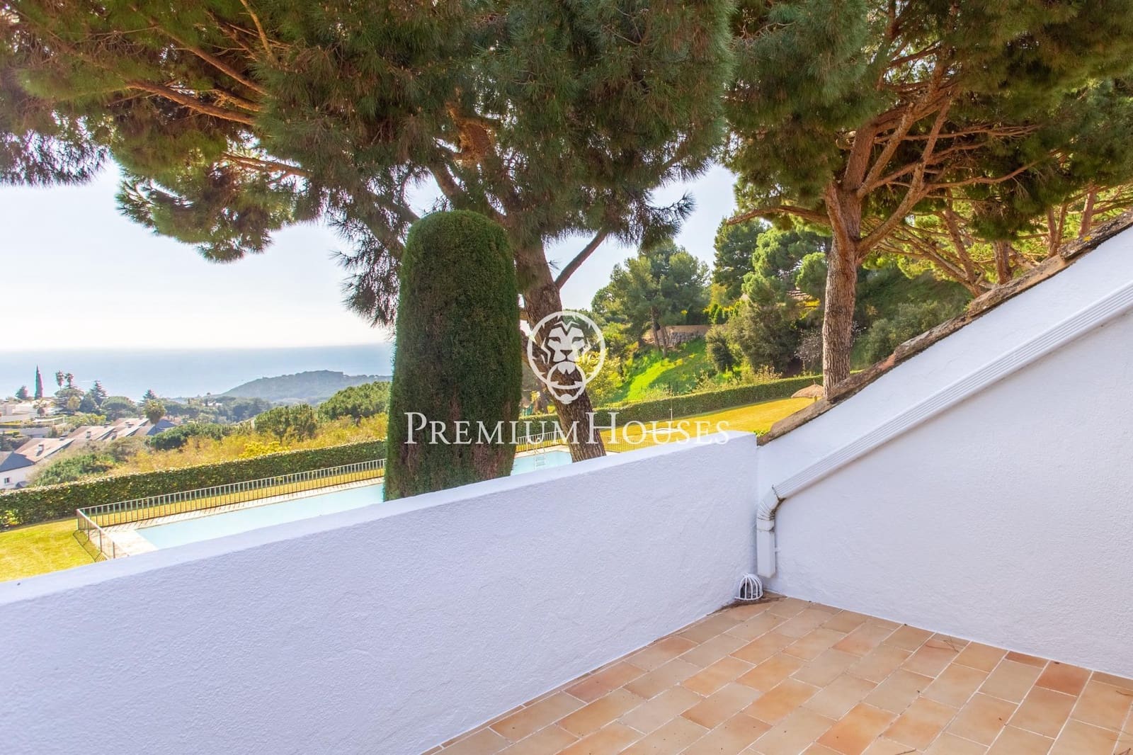 5 sypialnia Dom szeregowy na sprzedaż w Sant Vicenc de Montalt z basenem garażem - 950 000 € (Ref: 9651963)