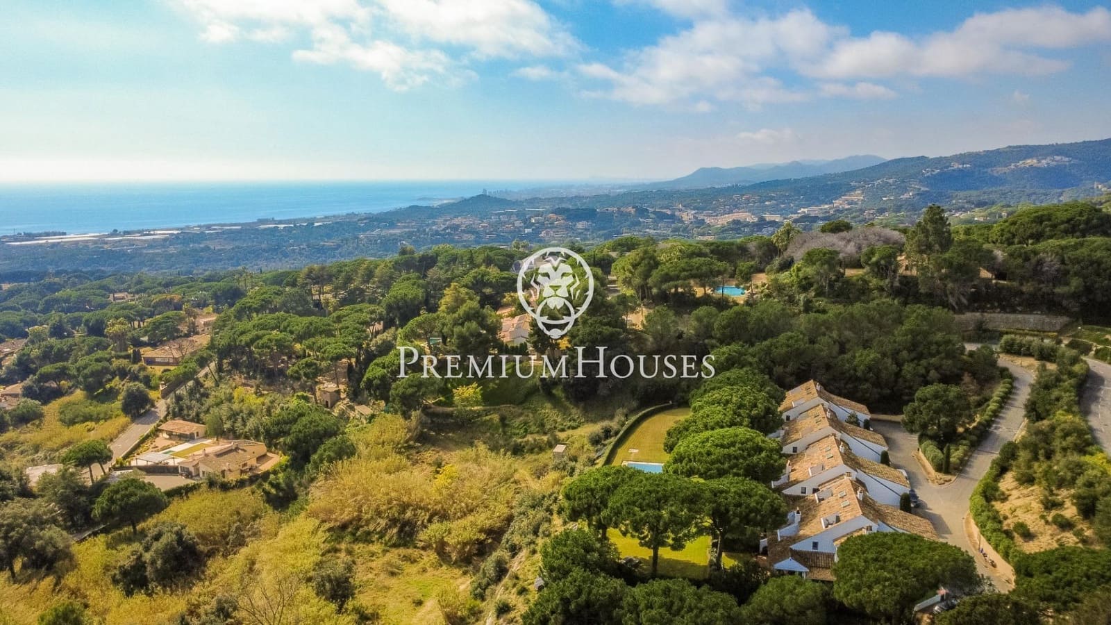 5 sypialnia Dom szeregowy na sprzedaż w Sant Vicenc de Montalt z basenem garażem - 950 000 € (Ref: 9651963)