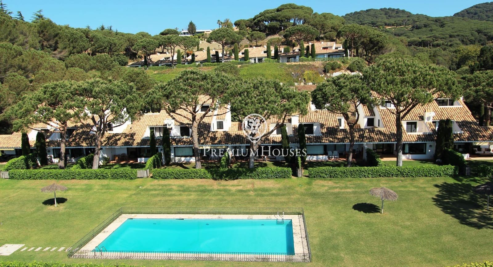 5 sypialnia Dom szeregowy na sprzedaż w Sant Vicenc de Montalt z basenem garażem - 950 000 € (Ref: 9651963)