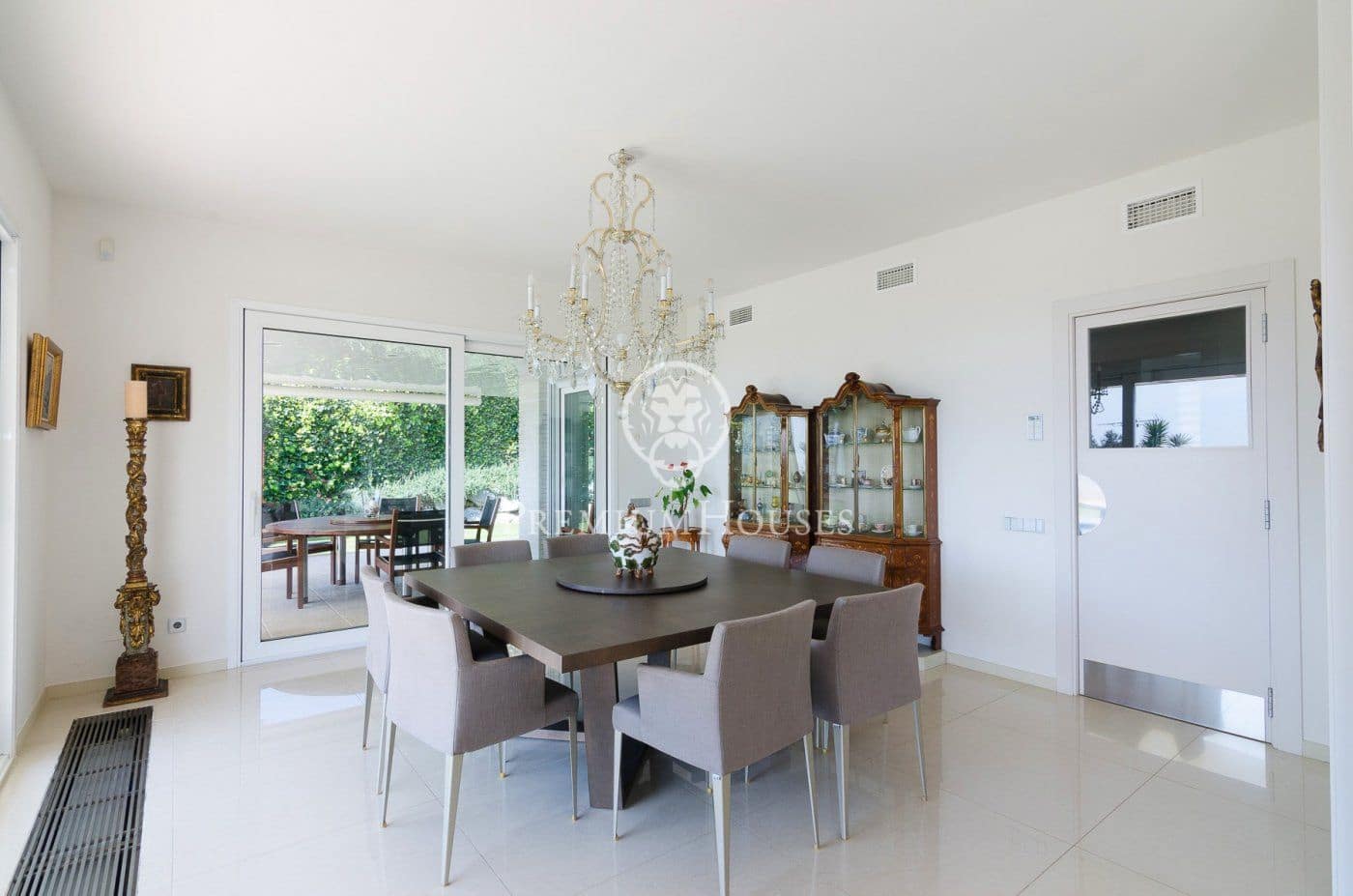 9 Zimmer Villa zu verkaufen in Sant Vicenc de Montalt mit Pool Garage - 2.475.000 € (Ref: 9651964)